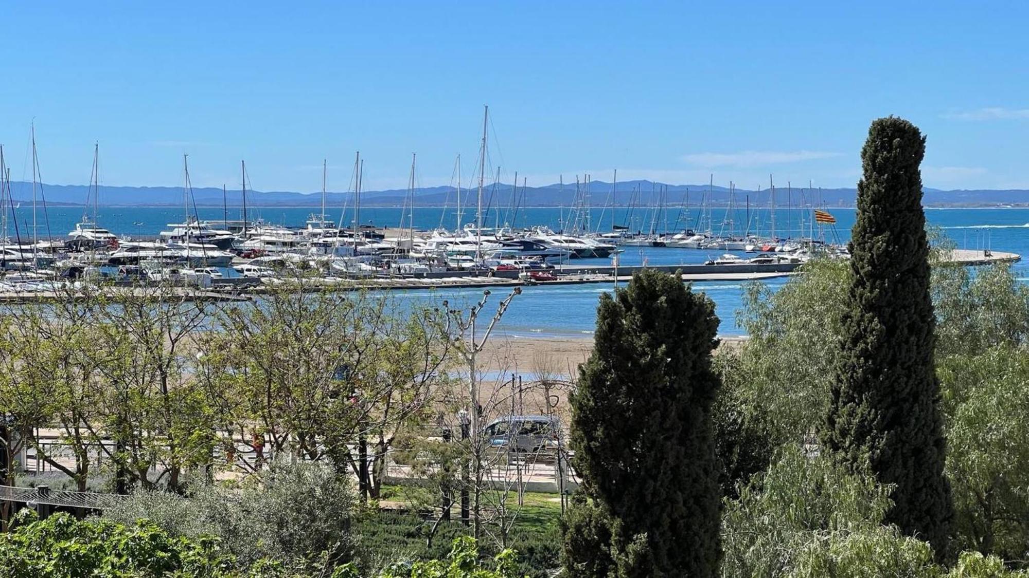 Apartamento Frente Al Mar Росес Екстериор снимка