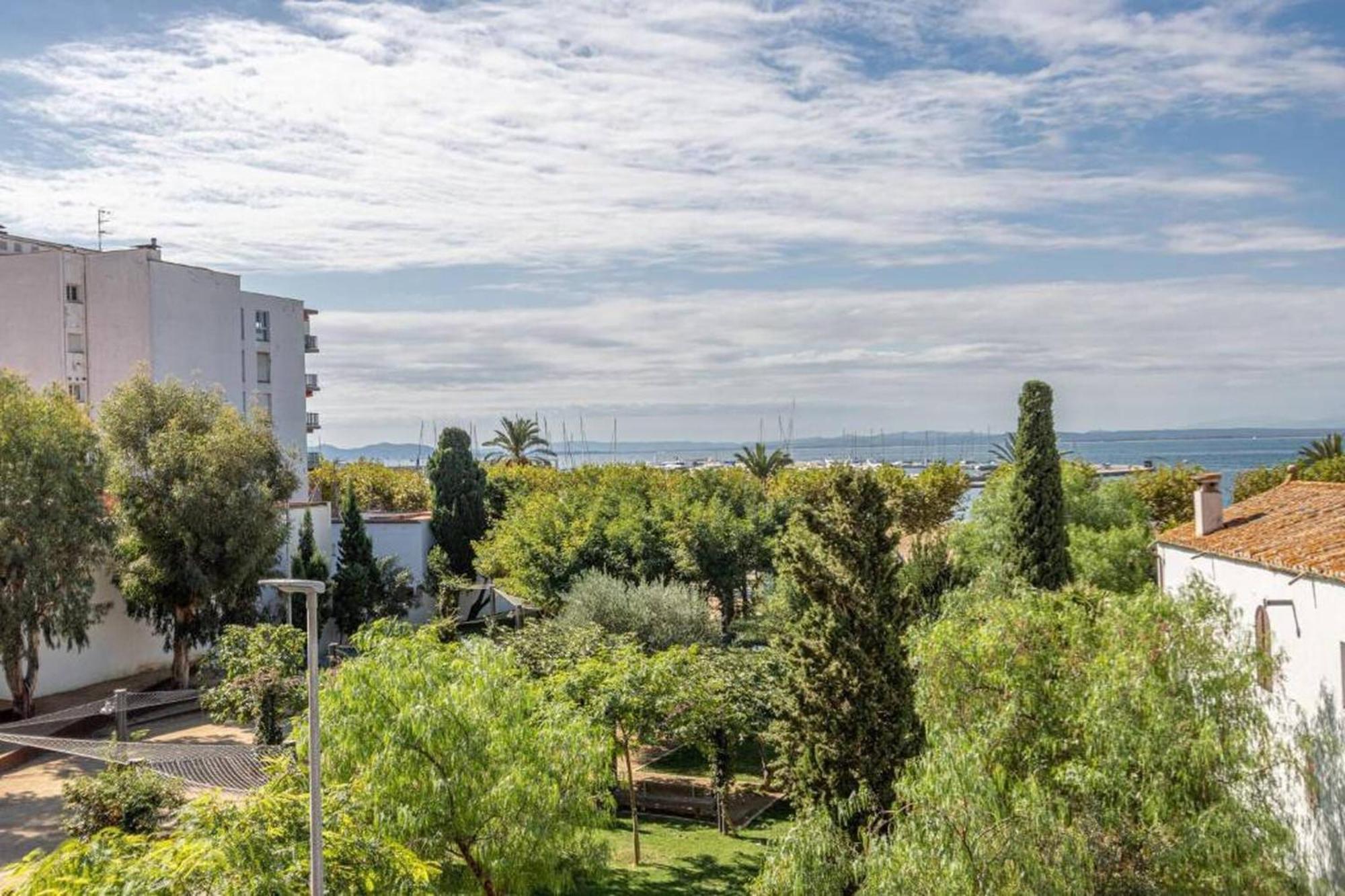 Apartamento Frente Al Mar Росес Екстериор снимка